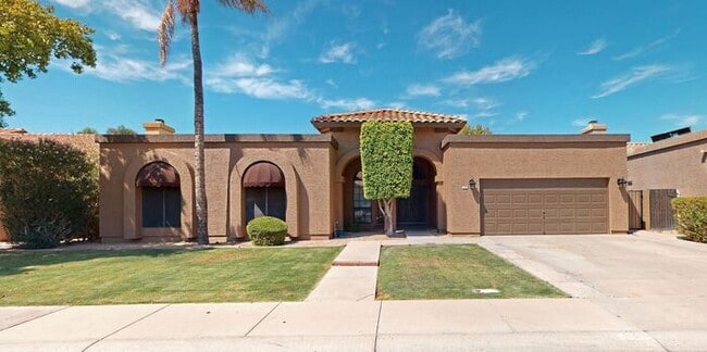 Building Photo - Very nice single level home
