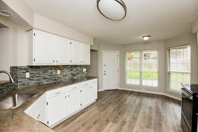 Building Photo - 4605 Birchbend Ln
