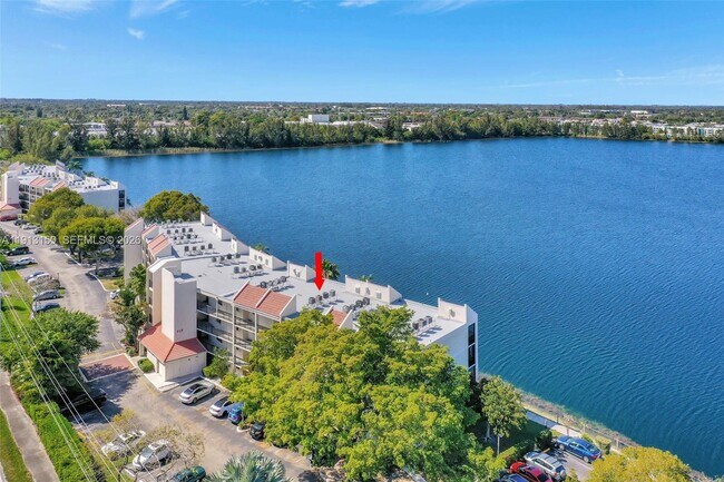 Building Photo - 117 Lake Emerald Dr