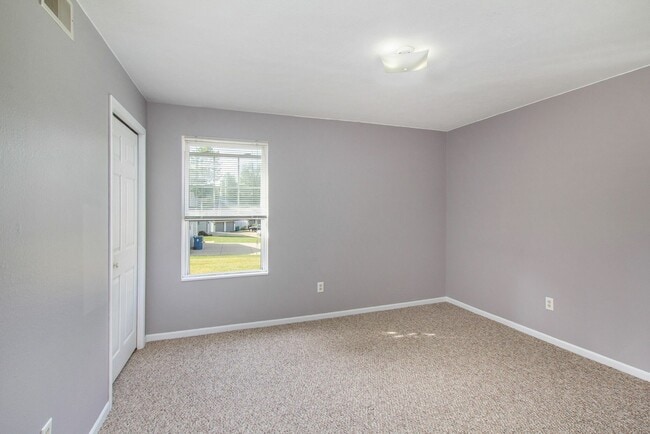 Building Photo - 904 Cedar Run Ct NW