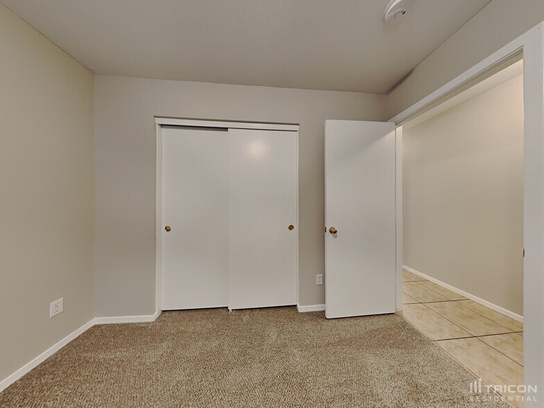 Building Photo - 23377 W Cocopah St