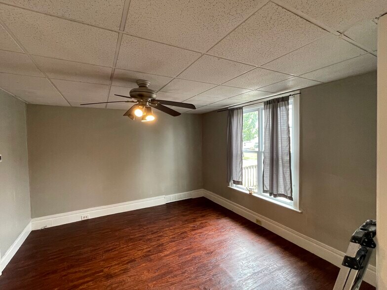 Building Photo - 127 Taunton Pl