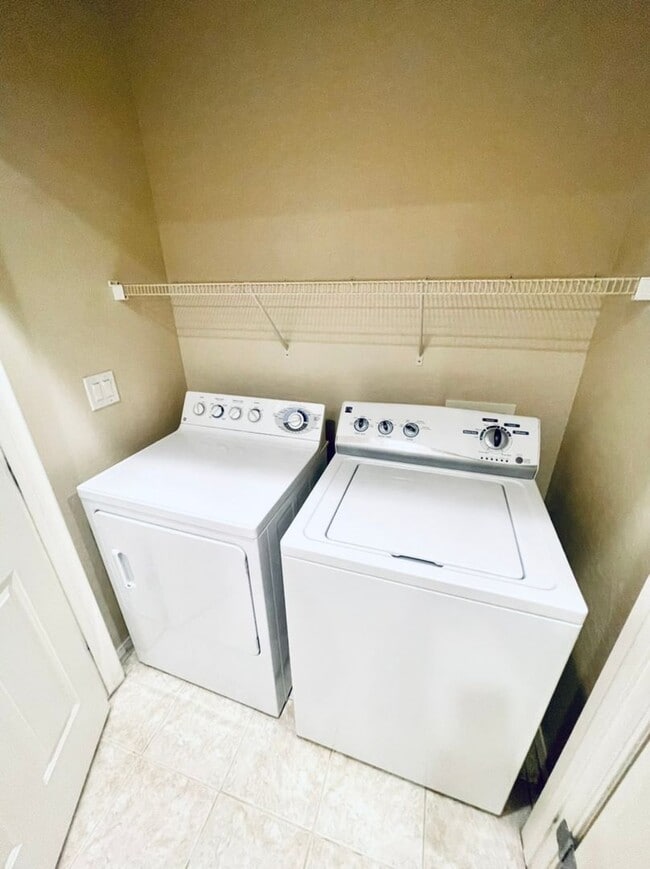 Building Photo - Charming Single-Story Corner Lot Home in Solera 55+ Community