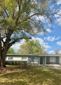 Building Photo - 14413 Hertha Ave