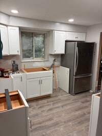 Building Photo - 421 Wyndhurst Dr