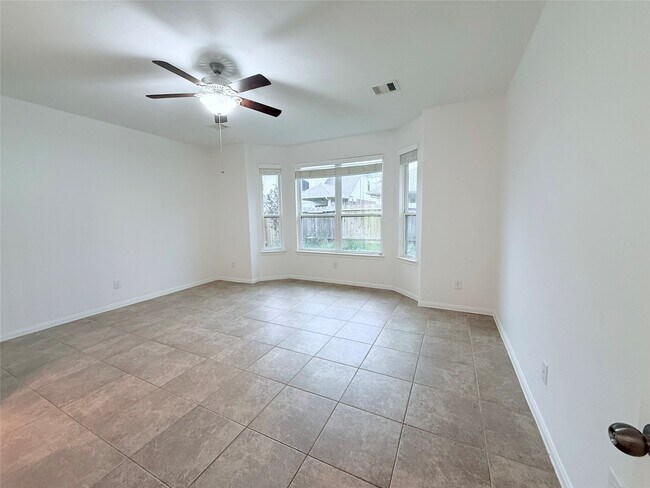 Building Photo - 30515 Woodson Trace Dr