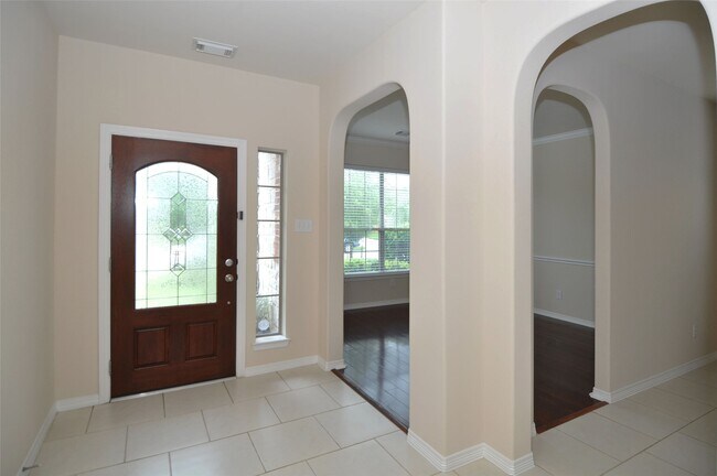 Building Photo - 20179 Royal Orchard Dr