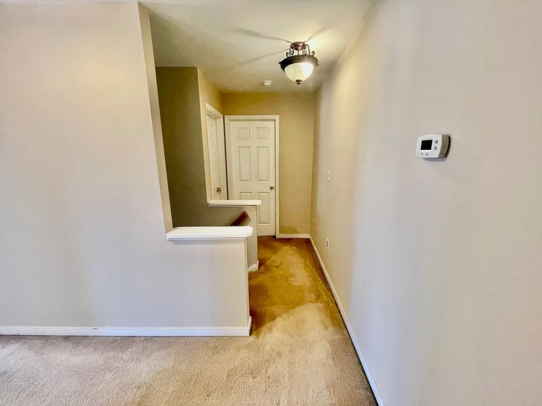 Building Photo - 3730 Carrie Ridge Ct