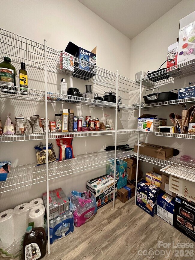 Building Photo - 6212 Hailstone Rd