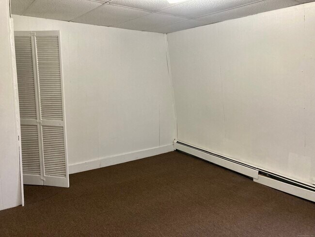 Building Photo - 150 North St