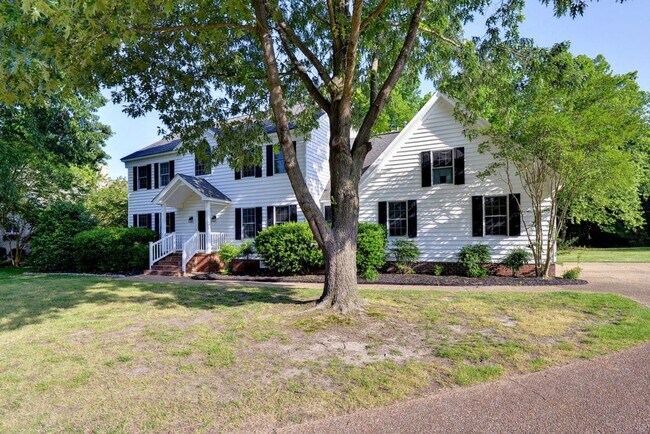 Building Photo - Beautiful Poquoson Home.