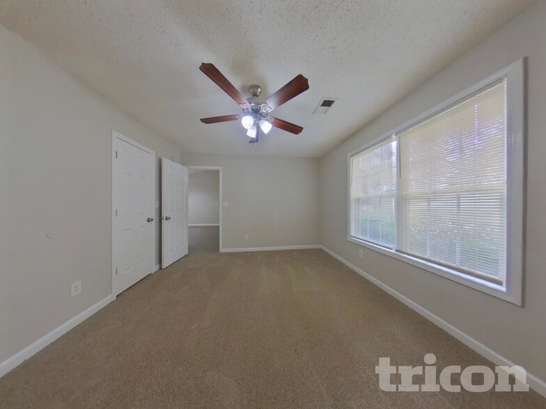 Building Photo - 93 Southern Trace Way