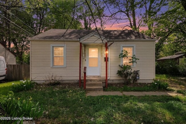 Building Photo - 1927 S 28th St