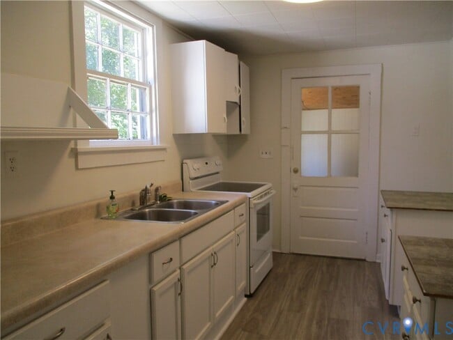 Building Photo - 13110 Mt Hermon Rd