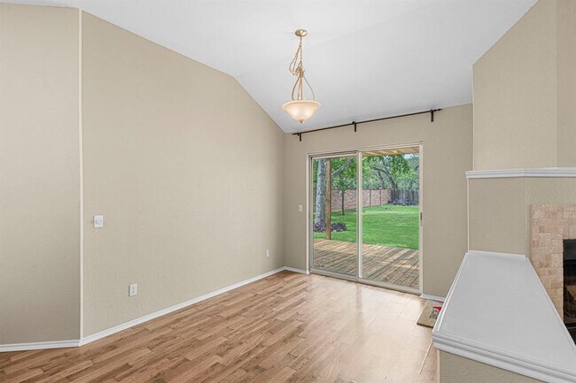 Building Photo - 7172 Ridge Oak Rd