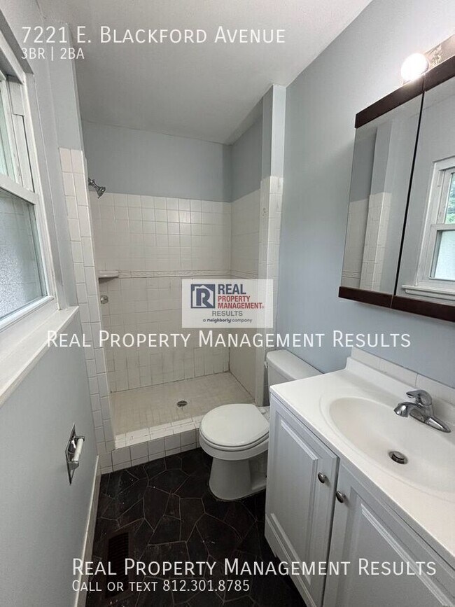 Building Photo - 7221 E Blackford Ave