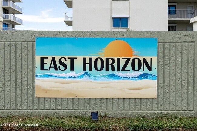 Building Photo - 403 Jimmy Buffett Mem Hwy