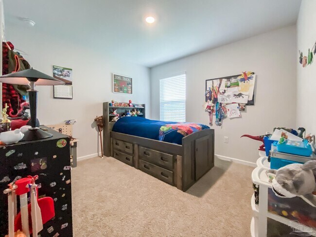 Building Photo - 5601 Guinevere Ln