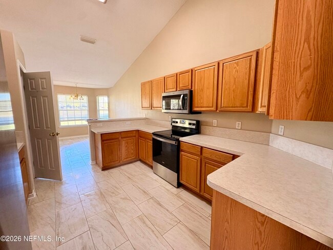 Building Photo - 15677 Moss Hollow Dr