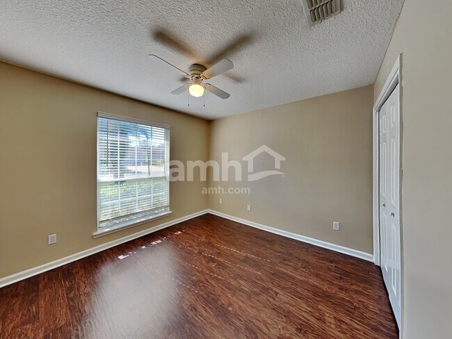 Building Photo - 7757 MacDougall Dr