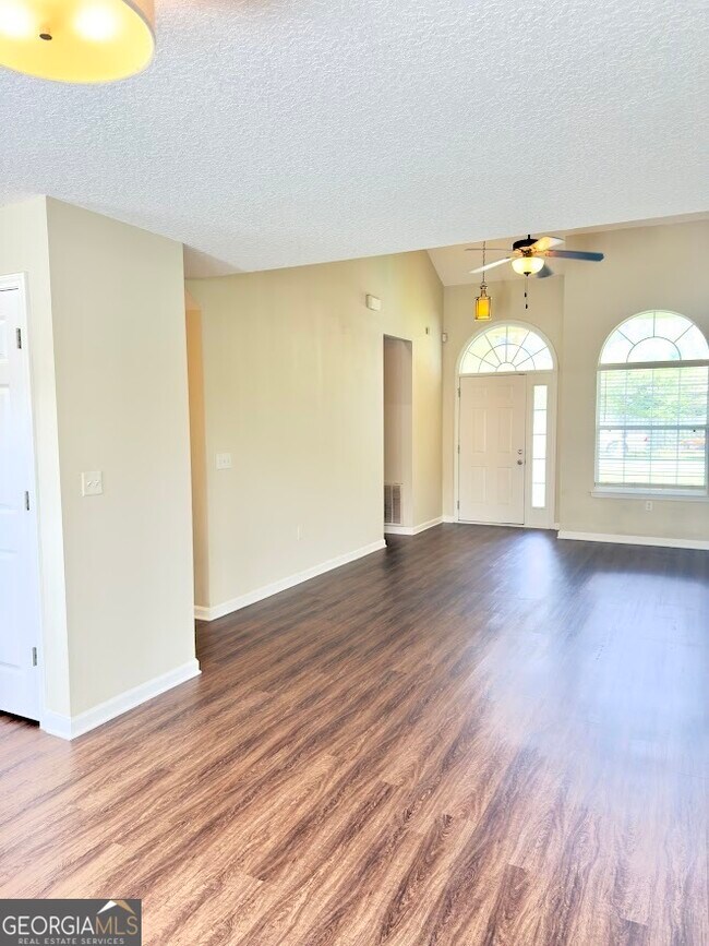 Building Photo - 138 Hamilton Dr