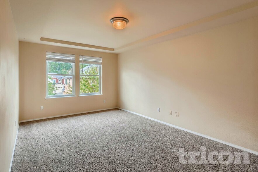 Building Photo - 15512 85th Ave E