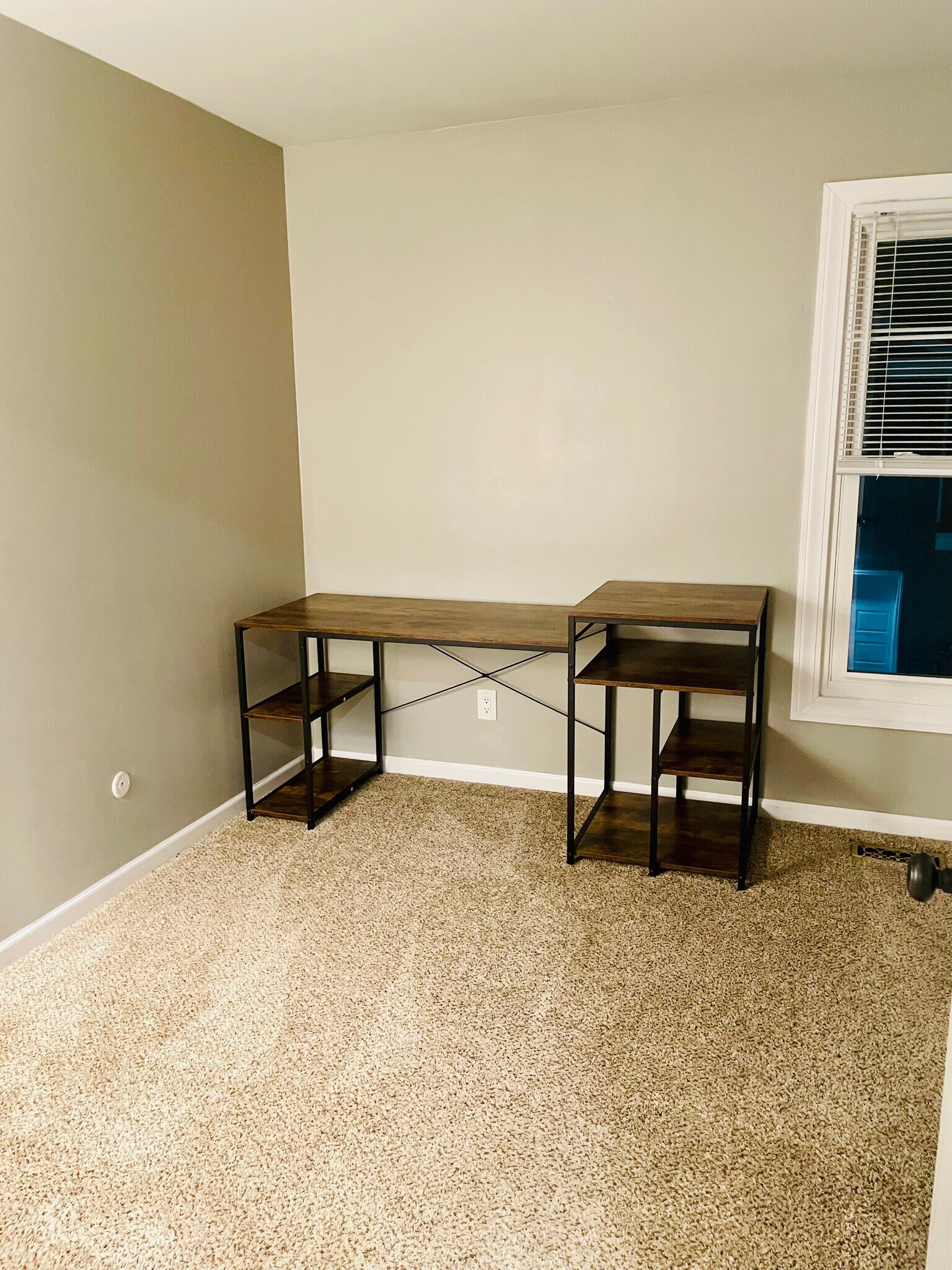 Building Photo - 1734 Valleywood Ct