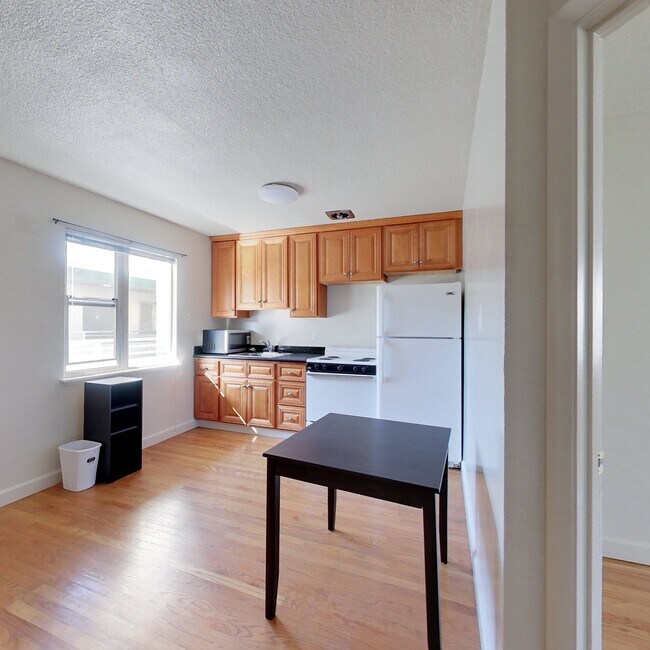 Building Photo - Isle of Dwight