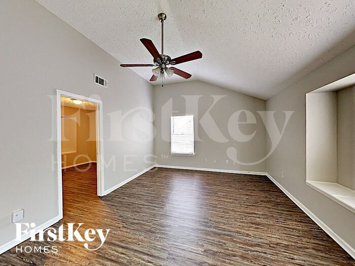 Building Photo - 18623 Bridoon Dr