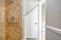 Building Photo - 17163 Beaver Springs Dr