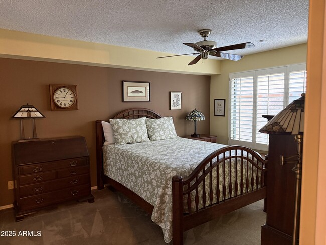 Building Photo - 8054 E Del Trigo