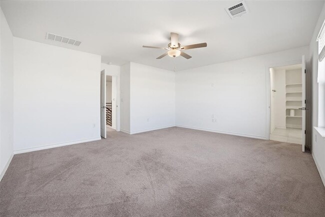 Building Photo - 13606 Long Is Dr