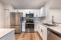 Kitchen - Tortuga Bay at Waterford Lakes