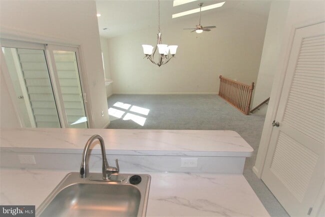 Building Photo - 14225 Jib St