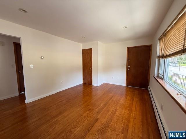 Building Photo - 405 8th St