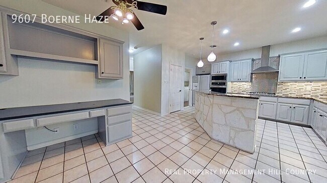 Building Photo - 9607 Boerne Haze