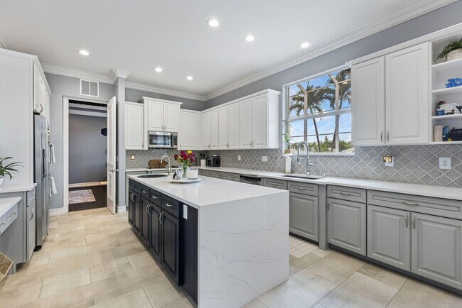 Building Photo - 11788 Knightsbridge Pl