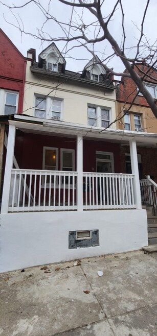 Building Photo - 26 N St Bernard St