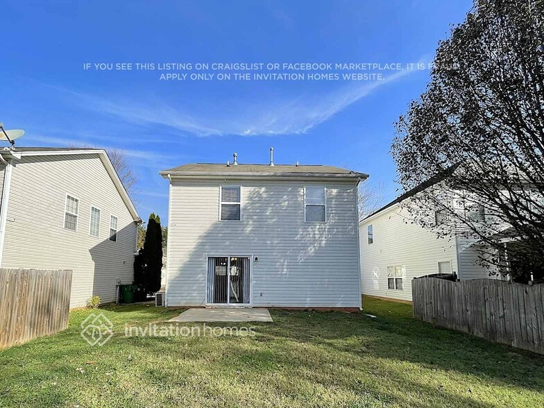 Building Photo - 547 Tribune Dr