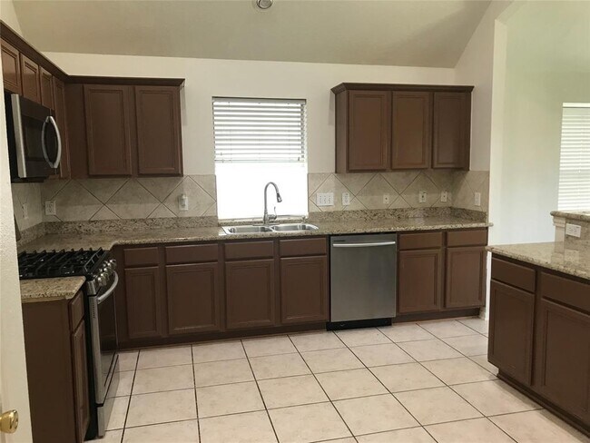 Building Photo - 4715 Schiller Park Ln