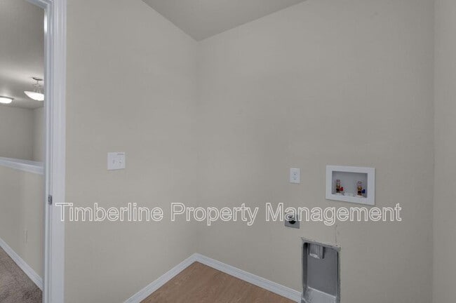 Building Photo - 9951 Ledgestone Terrace