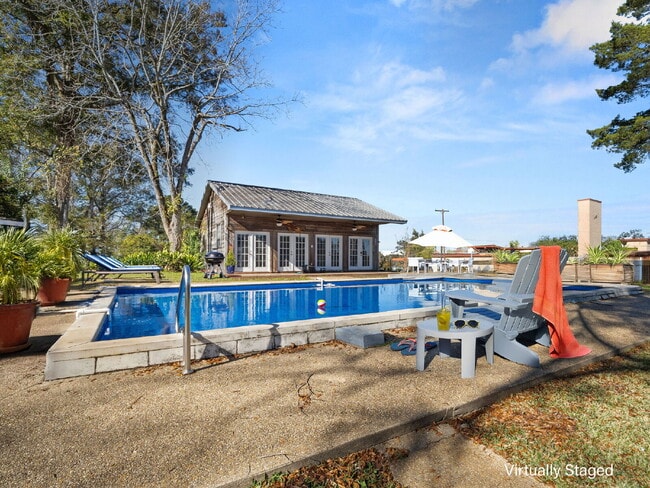 Building Photo - Enchanting 4-bedroom, 3-bathroom Extended ...