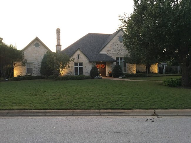 Building Photo - 6800 Western Oaks Blvd