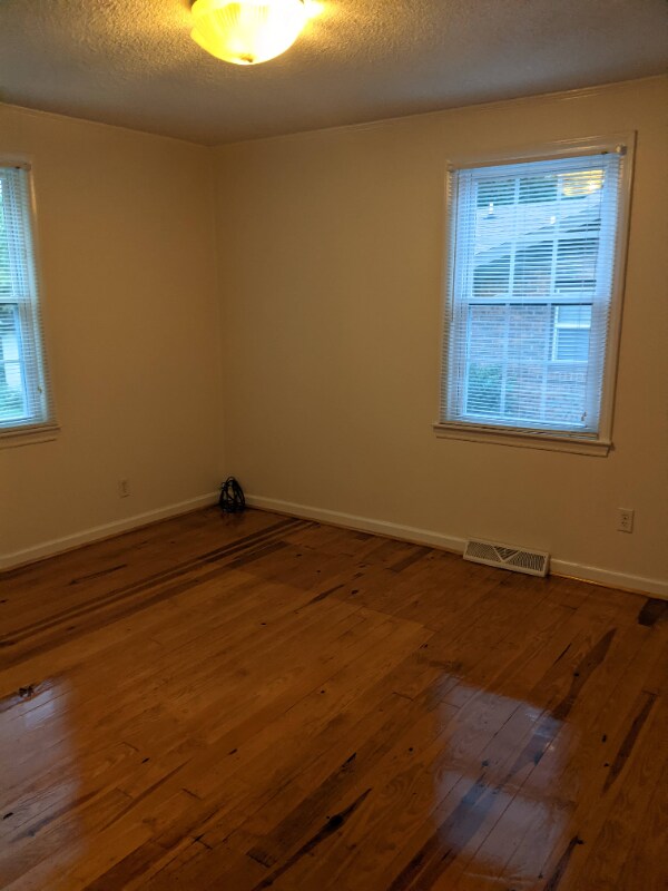 Building Photo - 864 Sprinkle St