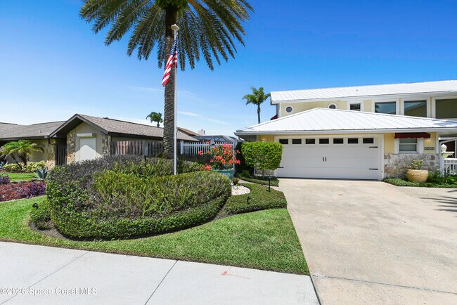 Building Photo - 2230 Sykes Creek Dr