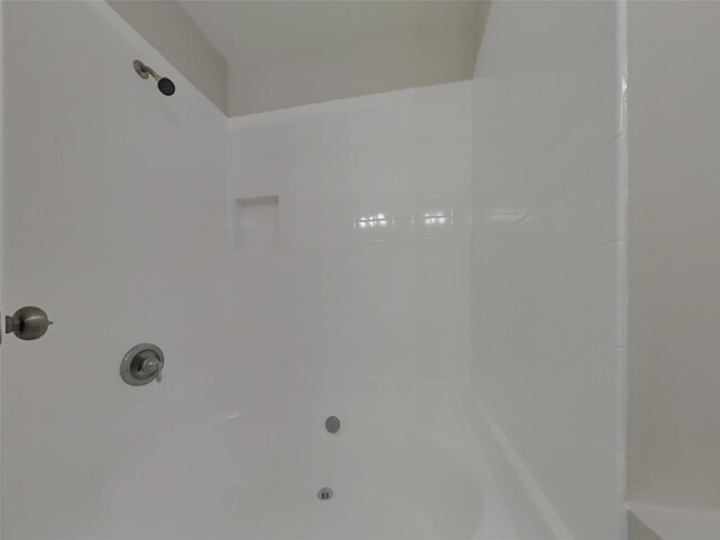 Building Photo - 13603 Lynnville Dr