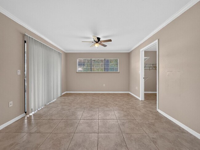 Building Photo - 10150 Belle Rive Blvd