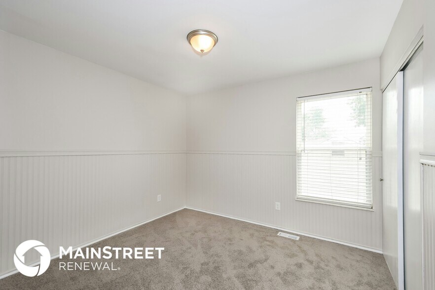 Building Photo - 140 Lamplighter Way