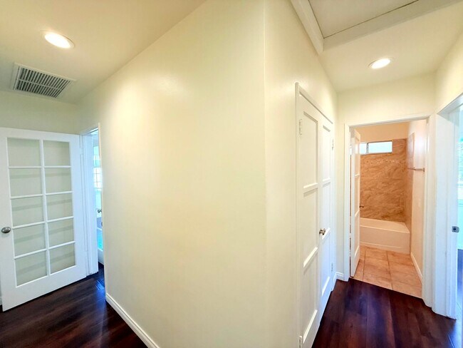 Building Photo - 17535-17537 Baltar Street