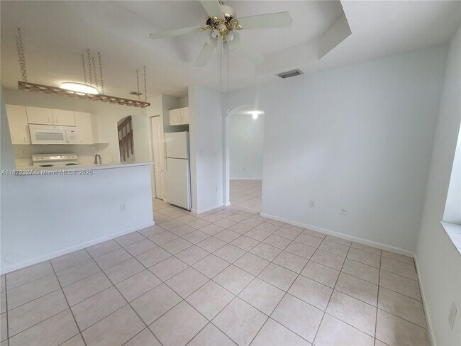 Building Photo - 14385 SW 120th Ct